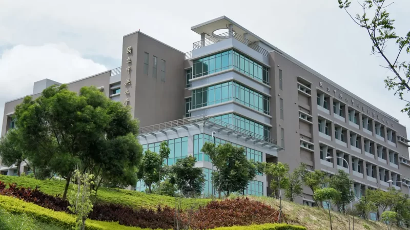 đại Học Quốc Lập Trung Hưng 2.jpg