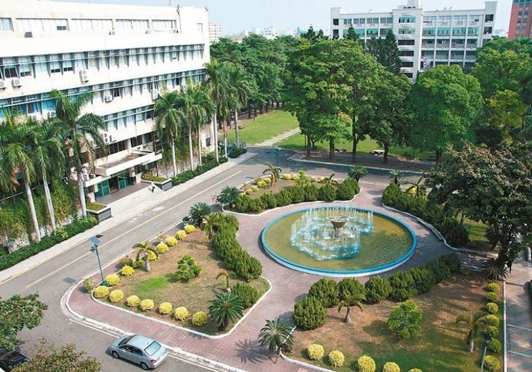 đại Học Quốc Gia Hổ Vĩ 2 768x538