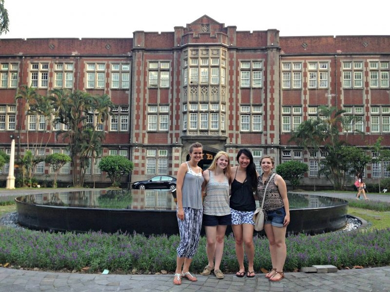Dai Hoc Su Pham Quoc Gia Dai Loan National Taiwan Normal University 2 800x600