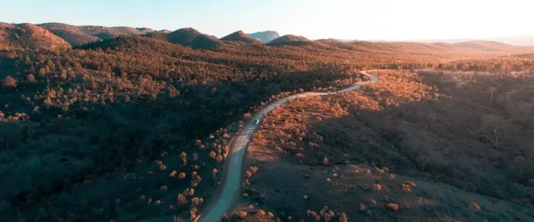 Bunyeroo Valley Gorge Flinders Ranges 768x320.jpg