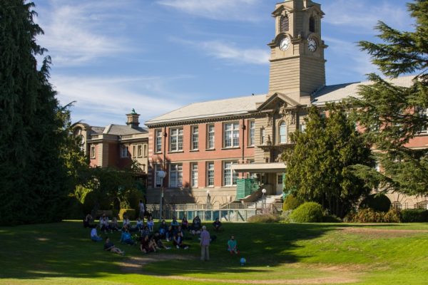 Truong Cao Dang Camosun College
