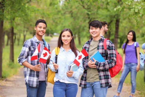 Sinh Vien Quoc Te Canada