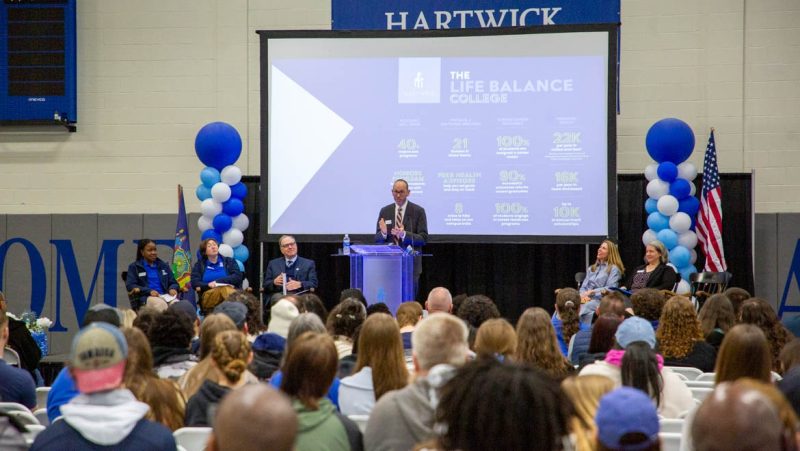 Chuong Trinh Hoc O Hartwick College