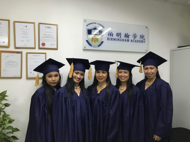 Sinh Vien Tot Nghiep Birmingham Academy