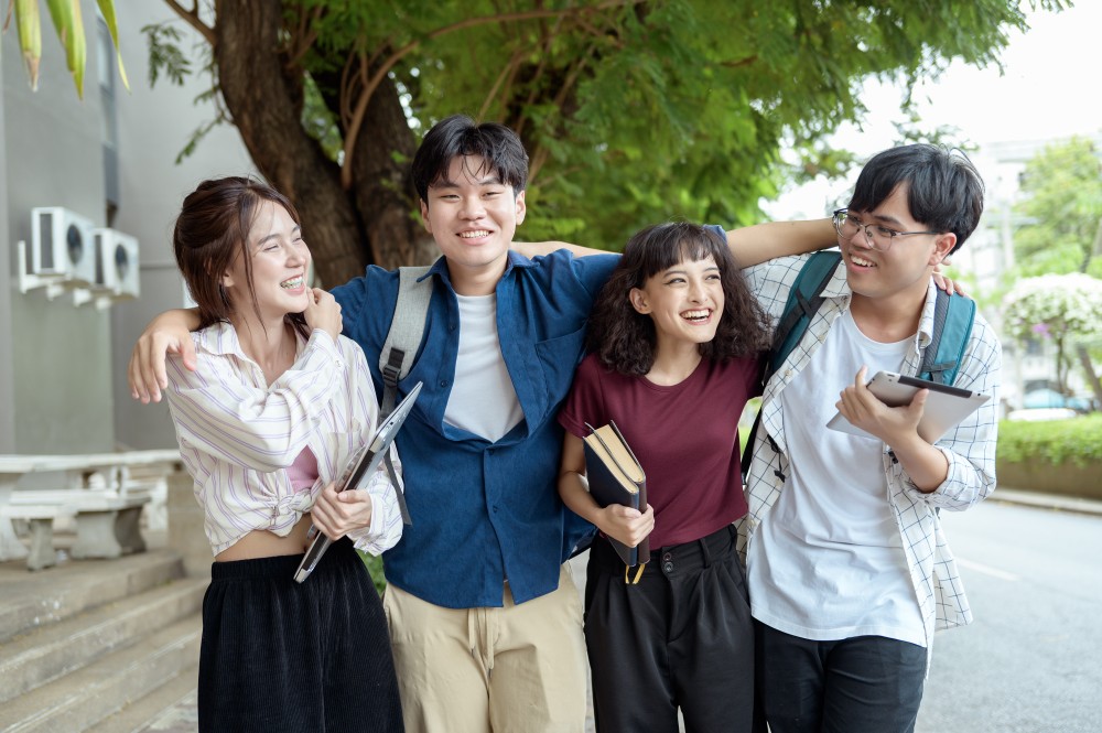 Vecteezy Students Enjoying A Sunny Day While Walking On Campus In The 54604423