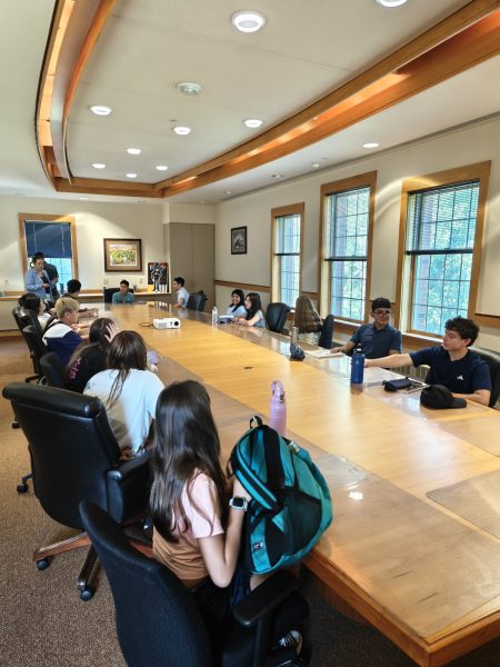 Trai He Tieng Anh 2026 Hoc Tap Voi Lop Hoc Hien Dai